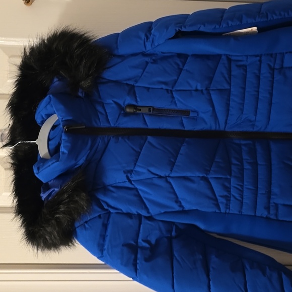 A.N.A BRAND WOMEN'S BOLD BLUE FAUX FUR HOODED WINTER COAT SIZE SMALL - Picture 1 of 16